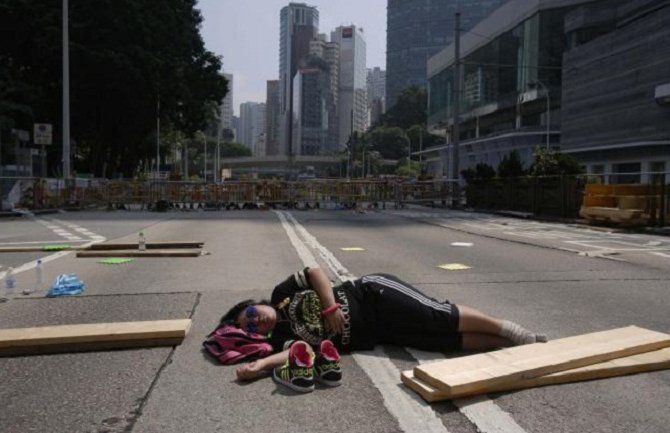 Hong Kong: Dogovoreno uklanjanje barikada ispred vlade