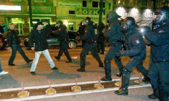 Njemačka:Više povrijeđenih na protestu (VIDEO)