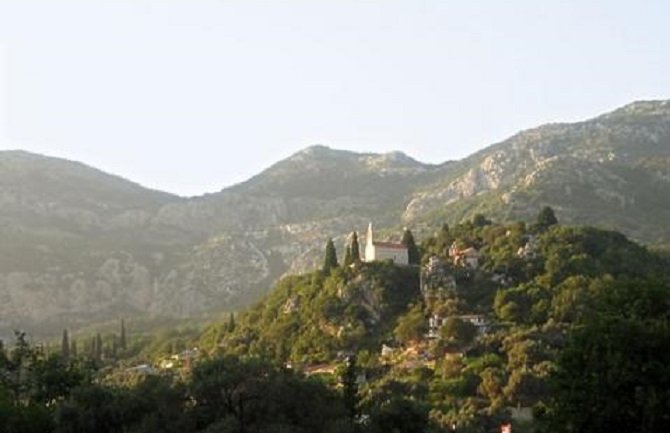 Manastir Gradište pripada Crnoj Gori, neka reaguje državni tužilac