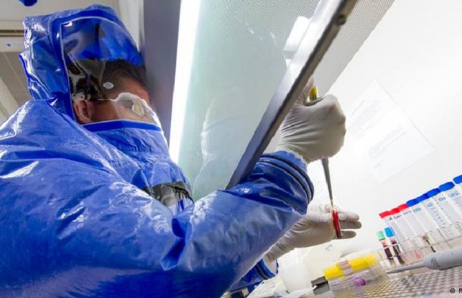 Testiranje eksperimentalne vakcine protiv ebole na ljudima