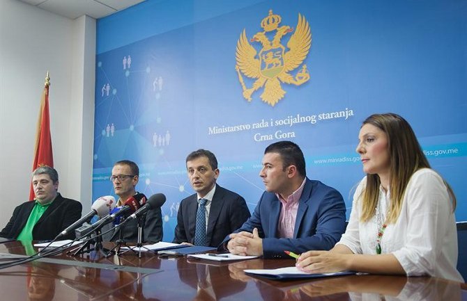 Kraj zloupotrebama socijalne pomoći