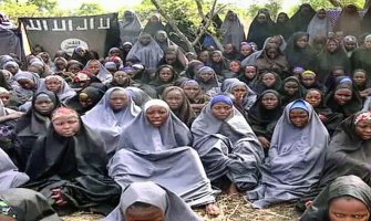 Otete djevojke primorali da se bore