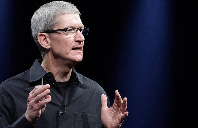 Direktor kompanije Apple Tim Kuk priznao je da je gej!