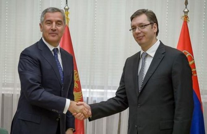 Milo Đukanović sjutra u Beogradu