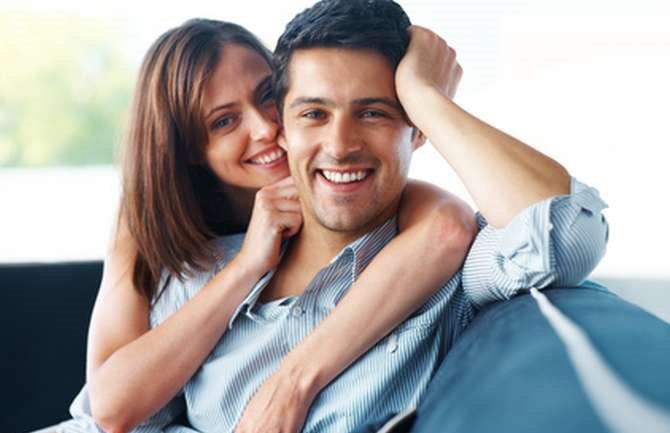 Evo zbog čega bi trebalo da izlazite sa starijim muškarcem