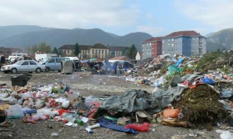 DPS: U Beranam napravili deponiju pored pijace