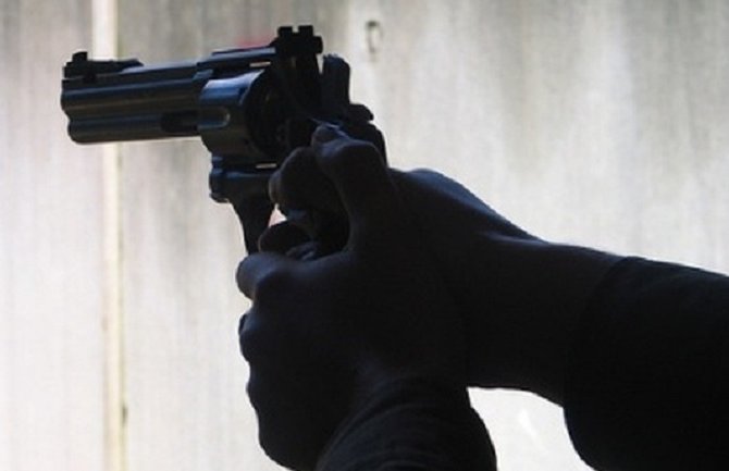 Petoro mrtvih u pucnjavi