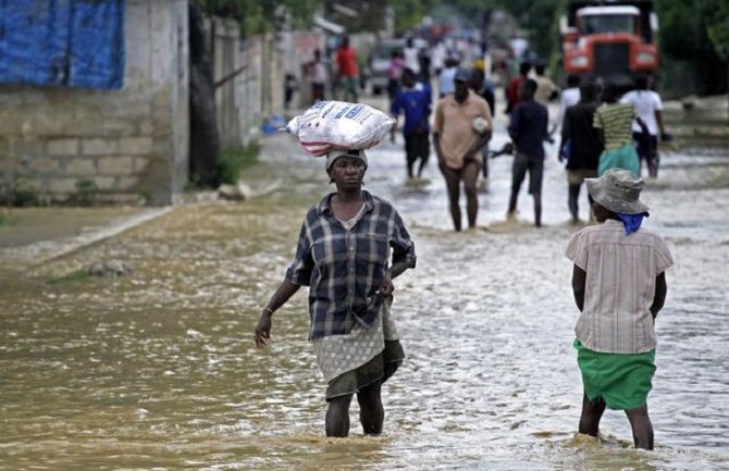 U poplavama na Haitiju poginulo sedmoro ljudi