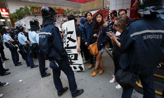 Novi sukobi demonstranata i policije