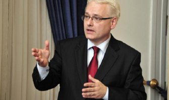 Josipović: Žalosno što Šešelj nije osuđen, neka je na dušu onima koji su tako odlučili