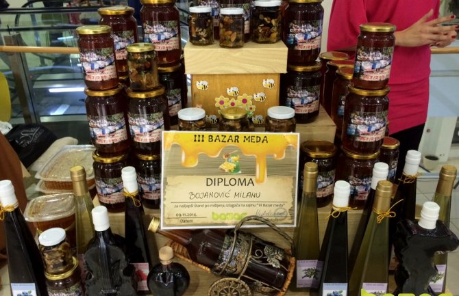Bogata ponuda: Održan III Bazar meda u Podgorici