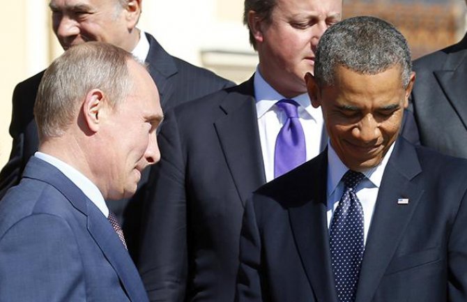 Putin i Obama  se sreli u Pekingu