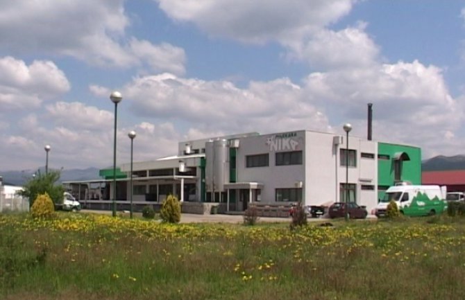 Ivanović: Ministarstvo će nastaviti da posreduje između investitora i banke