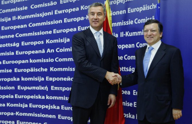 „Uvjeren da će saradnja između EU i Crne Gore nastaviti da se širi i produbljuje u budućnost''