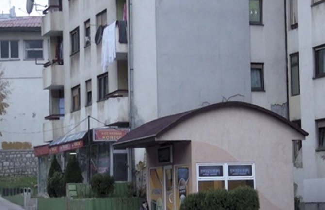 Pljevlja: Fekalije izbacuju kroz prozor!