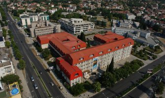 Zbog smjene Radovića kompletna uprava Ekonomskog fakulteta podnijela ostavke