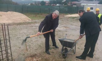 Tivat: Položen kamen temeljac za autobusku stanicu