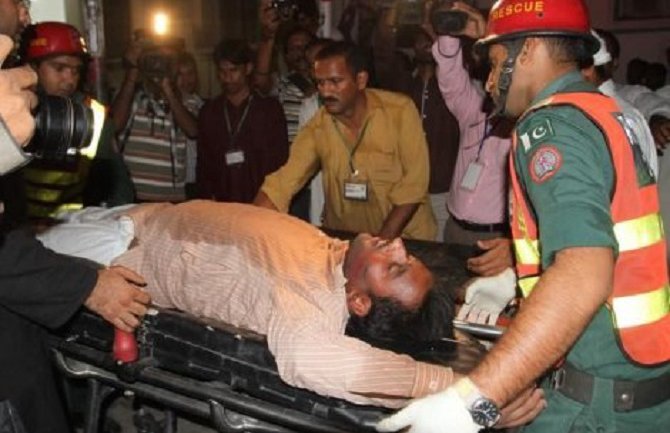 11 mrtvih u stampedu na stadionu