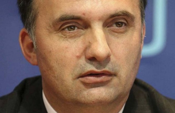 Milić: Ostavke Đukanovića i Markovića bile bi sjajne vijesti