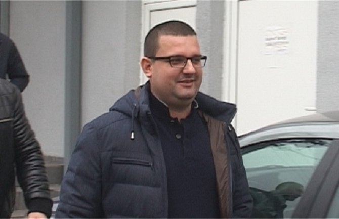 Đukanoviću kazna 1.000 eura zbog nedolaska na suđenje Šariću i Lončaru