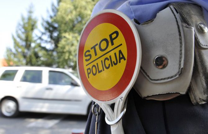  Policija kontrolisala vozače na mostu Milenijum u Podgorici