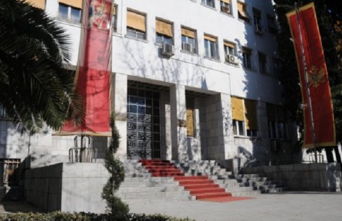 Vanredna sjednica parlamenta odložena