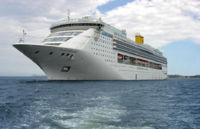 Epidemija na kruzeru