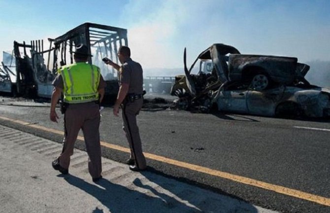 Florida: Poginule  tri osobe i medvjed 