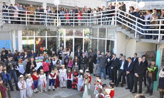 Ulcinj dobio prvo javno dječije igralište