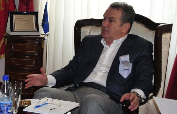 Mugoša ambasador u Sloveniji?