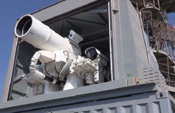 Američka mornarica predstavila je laserski top (VIDEO)