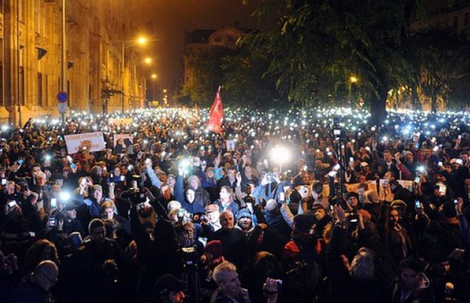 Mađari protestuju zbog korupcije u vladi i mjera štednje