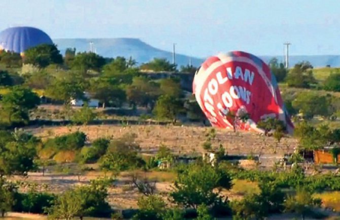 Turska: Pao balon sa turistima, 18 povrijeđenih