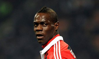 Berluskoni: Balotelija vraćamo Liverpulu