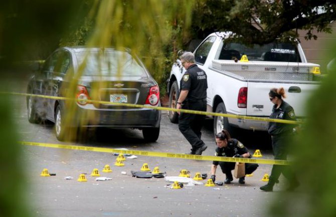 Ubijen policajac na Floridi, napadač uhapšen