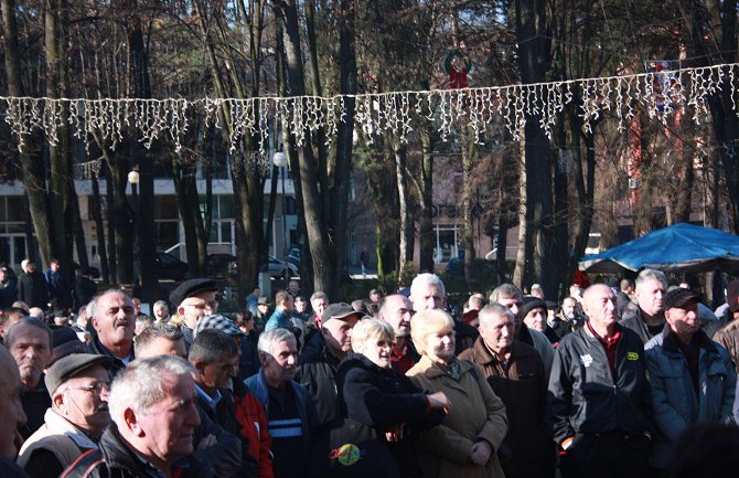 Perošević: Ispaštamo zbog sjevera! Klimenta: Nismo mi krivi Nikšićanima!