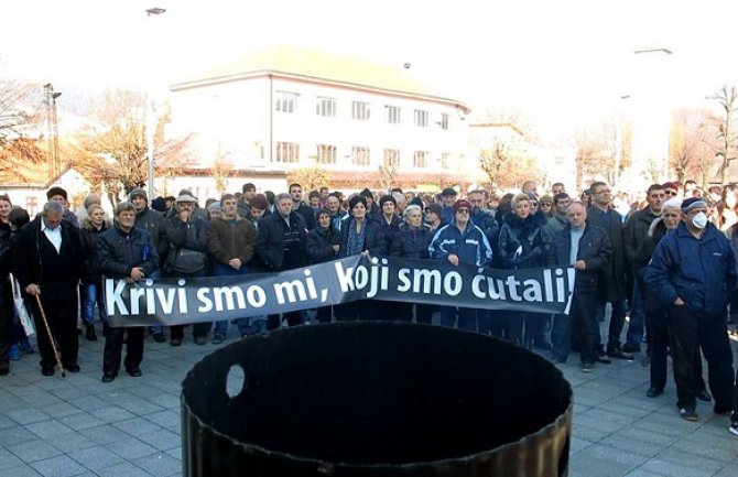 Sa građanskog protesta upućeni zahtjevi Skupštini, Vladi i Lokalnoj upravi