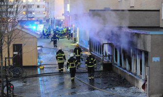 Stotine Šveđana izašlo na ulice osuđujući napad na džamije 