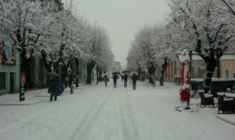 Snijeg prekrio region