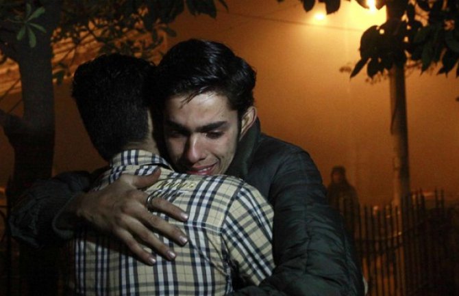 Pakistan:  Izbio  požar u tržnom centru