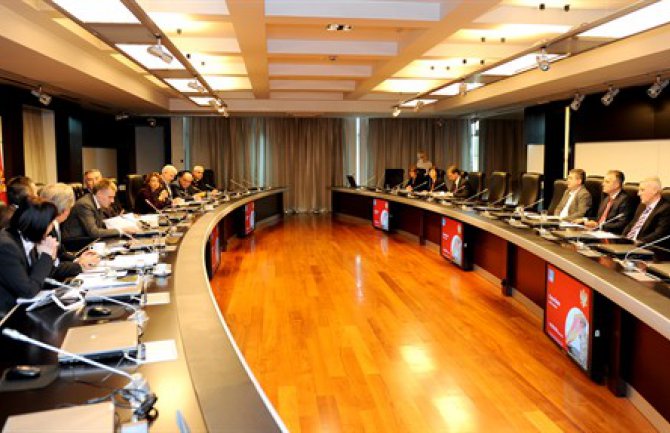 Sprovoditi reforme kako bi poziv za NATO dobili do kraja 2015.