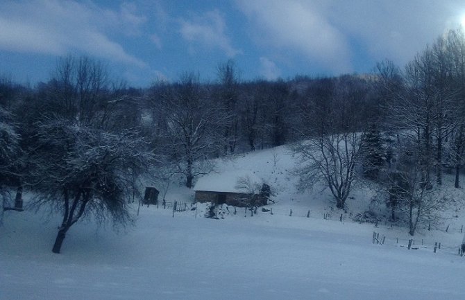 Novogodišnja noć i prvi dan 2015. vjetrovit i hladan, jutarnja temperatura do -20