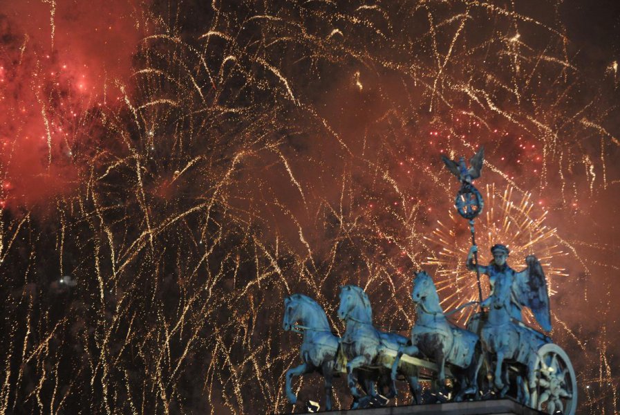 aapicture201501014181344web