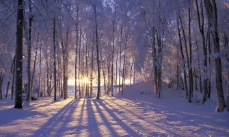Sjutra uglavnom suvo,  u nedjelju povremeno i mjestimično slabe padavine