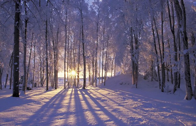 Sjutra uglavnom suvo,  u nedjelju povremeno i mjestimično slabe padavine