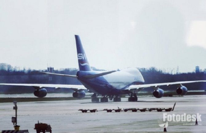 Najmanje dvoje povrijeđenih prilikom proklizavanja aviona s piste