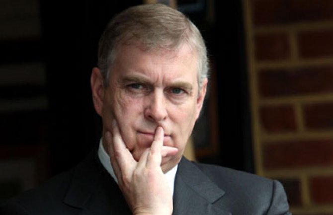 Princ Endru primoravao maloljetnu djevojku na seks?