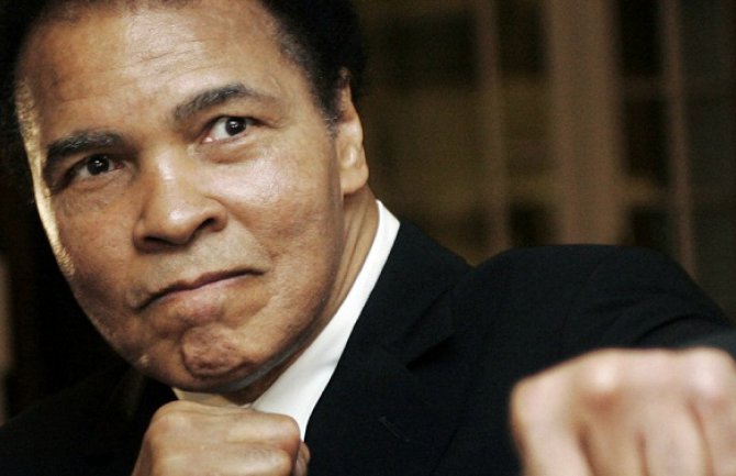 Bokserska legenda Muhamed Ali napustio bolnicu