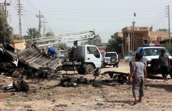 U napadima bombaša-samoubica poginulo 15 osoba
