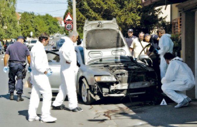 Policija intenzivno traga za ženskom - serijskim ubicom